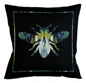 Подушка интерьерная «Пчела Таис»