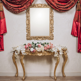 Консоль Беатрис четыре ножки