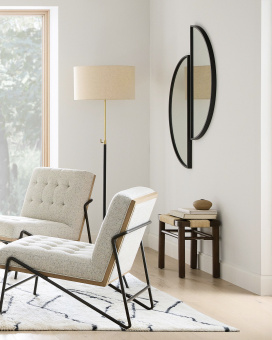 Чёрное настенное зеркало “Омаха”