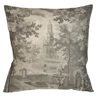 Подушка декоративная «Старый замок»