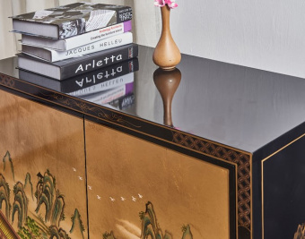 Шкаф Gold на высоких ножках, Золотой родник