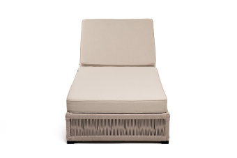 "Ривьера" шезлонг плетеный из роупа, каркас алюминий белый муар, роуп бежевый круглый, ткань бежевая