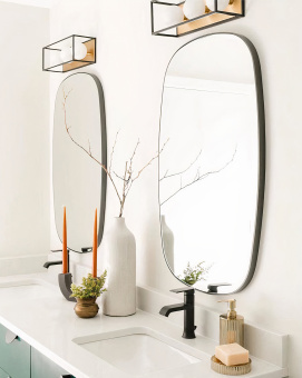 Черное настенное зеркало “Вейл”