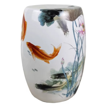 Керамический табурет Карп