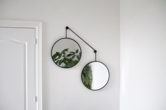 Balance M Black (Баланс) Зеркала на подвесе в тонкой раме 90*80 см