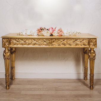 Консоль Патриция