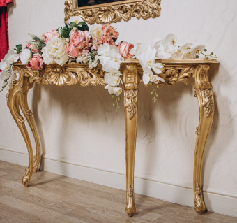 Консоль Беатрис четыре ножки