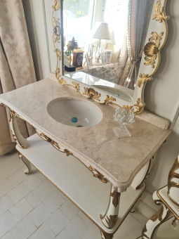 Консоль Оливия