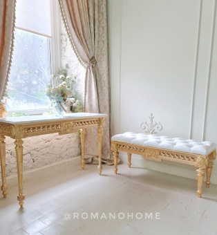 Консоль Джованна четыре ножки