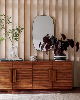 Черное настенное зеркало “Вейл”